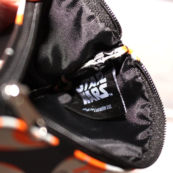 💫 HOST’S PICK 💫 Star Wars BB-8 wristlet - Picture 4 of 4